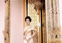 La Mode en Majesté – Royal Thai Dress from Traditional to Modernity